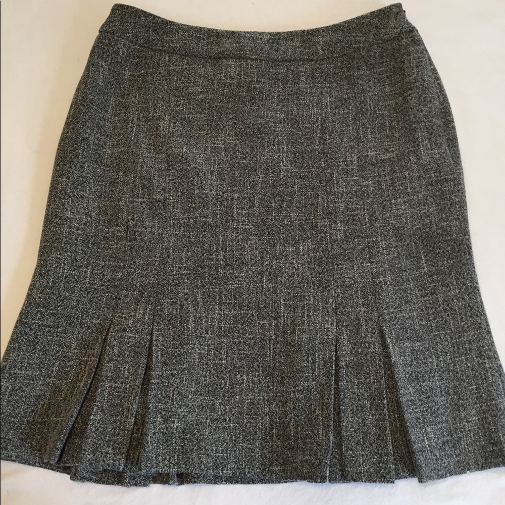 Apt 9 Black & White tweed Skirt size 8